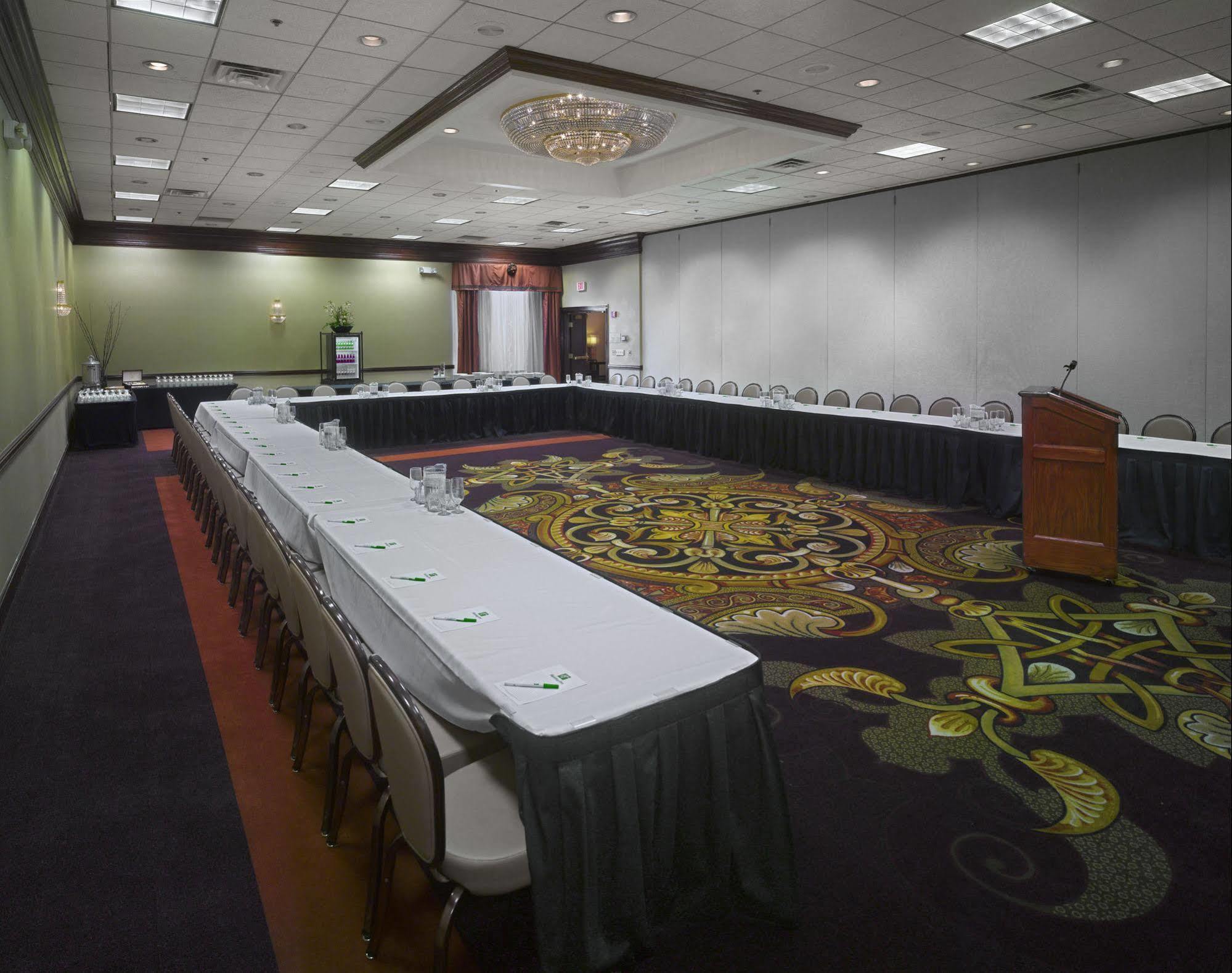 Holiday Inn Youngstown-South - Boardman By Ihg Экстерьер фото